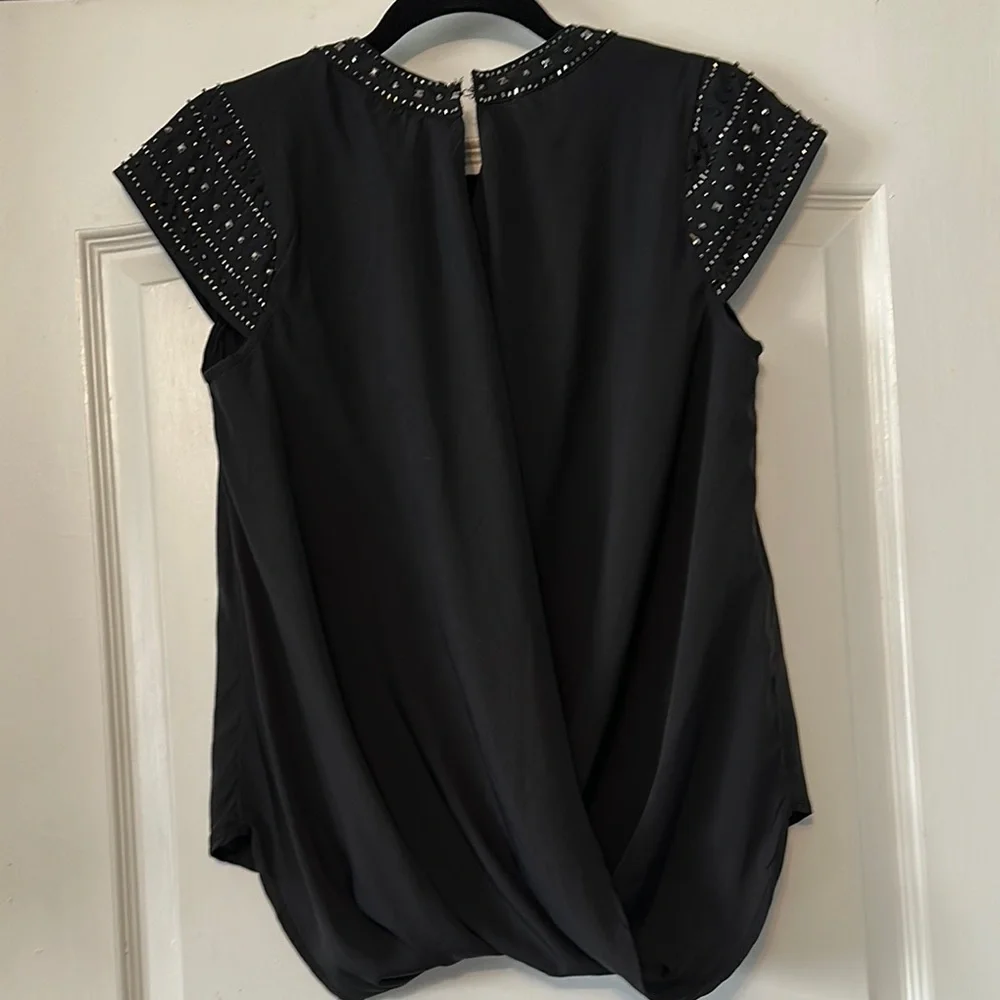 Black Asymmetrical Blouse with Cap Sleeves and Bib Collar - Picture 5 of 9